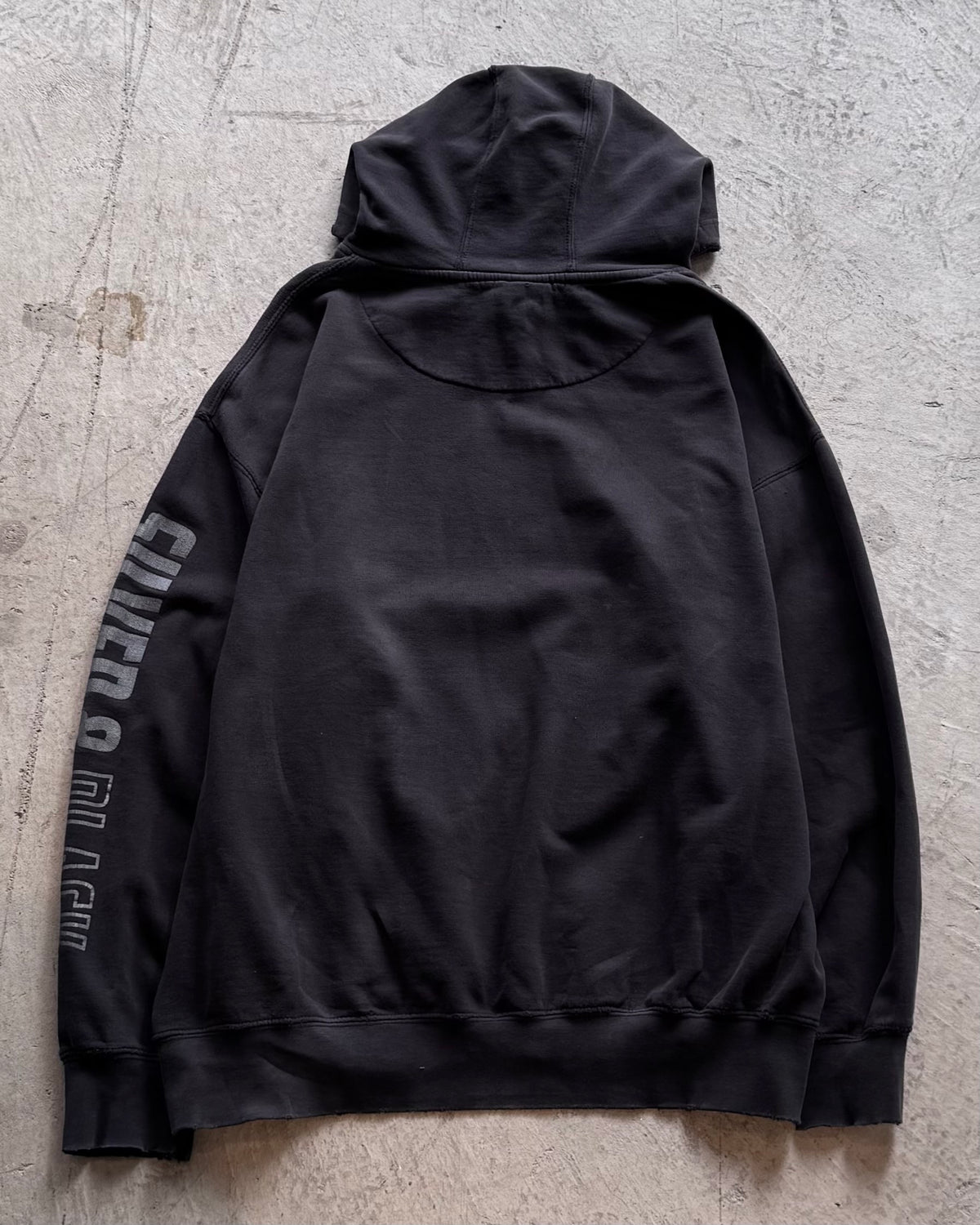 90’s “RADERS”
damage pull-over hoodie  X-LARGE
