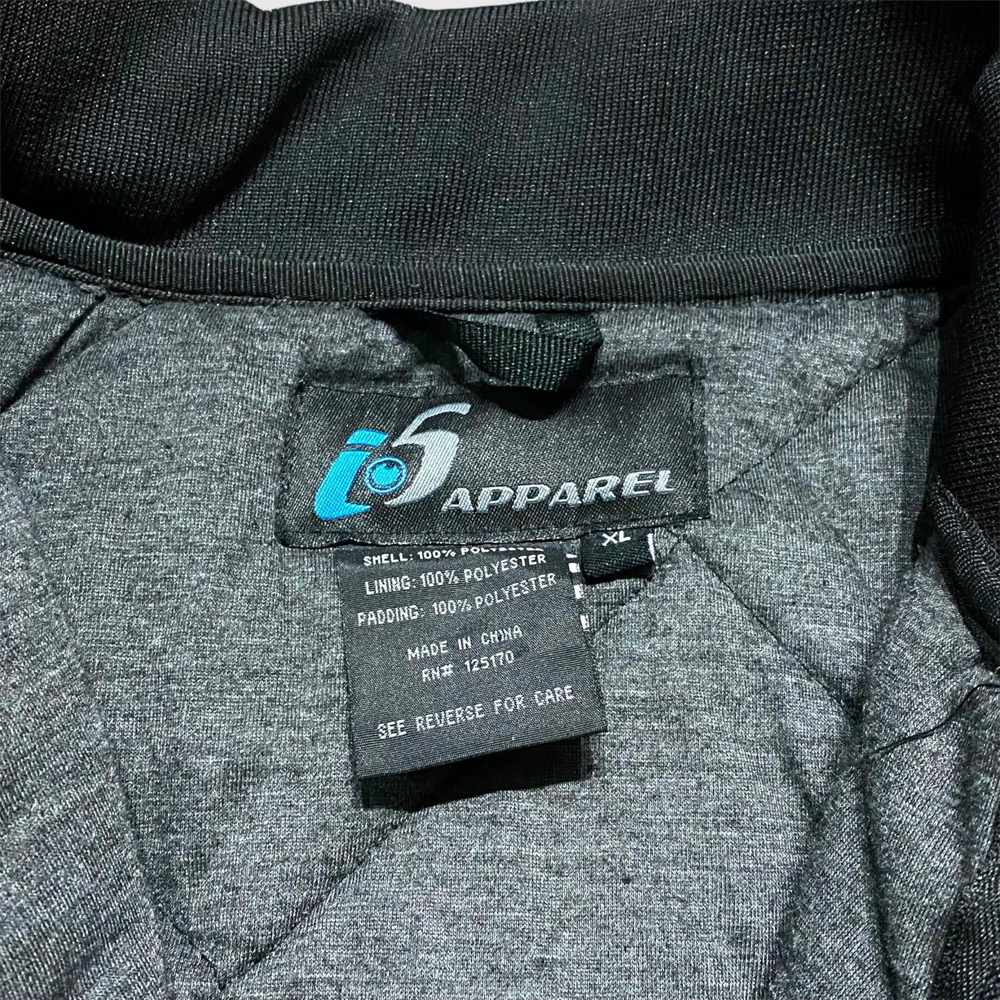 "is APPAREL" Quilting jacket