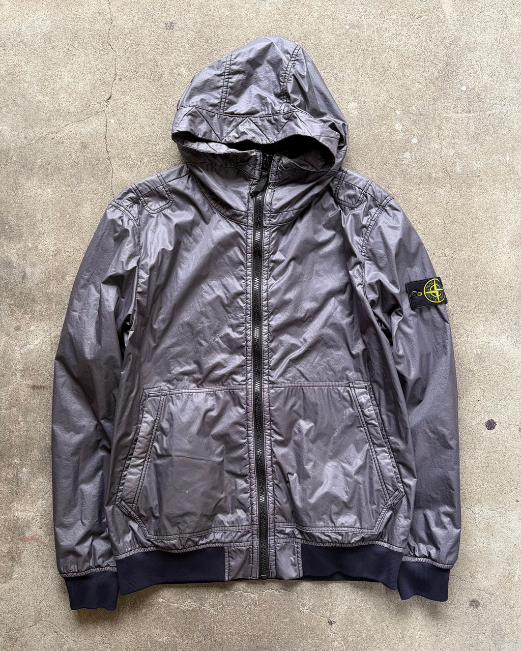 00’s “STONE ISLAND”
lamy flock hooded jacket