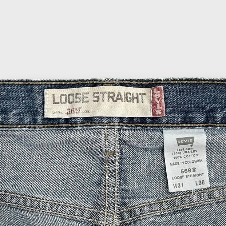 00's "LEVI'S"
"569" loose straight damage denim