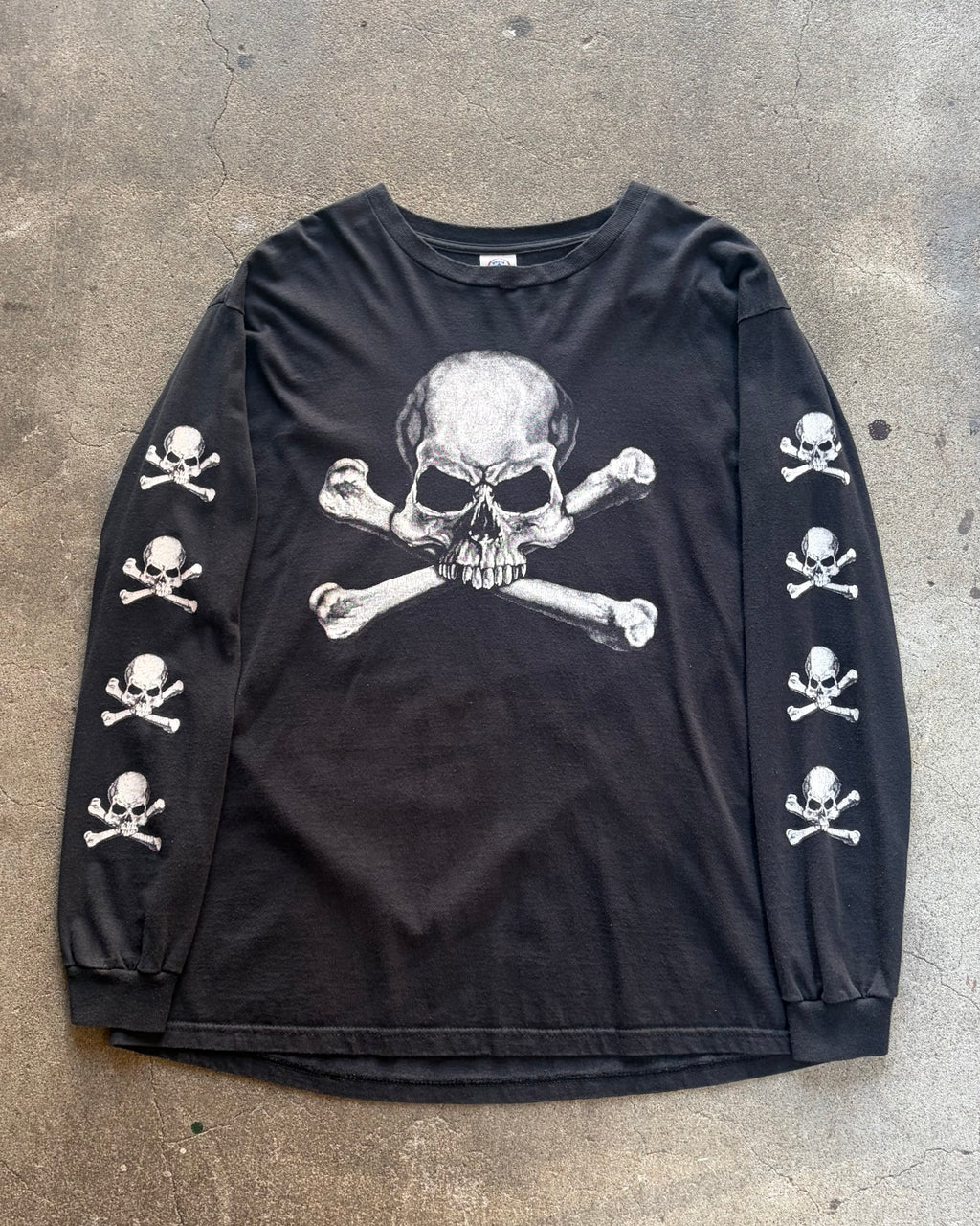 00’s skull design l/s t-shirt x-large
