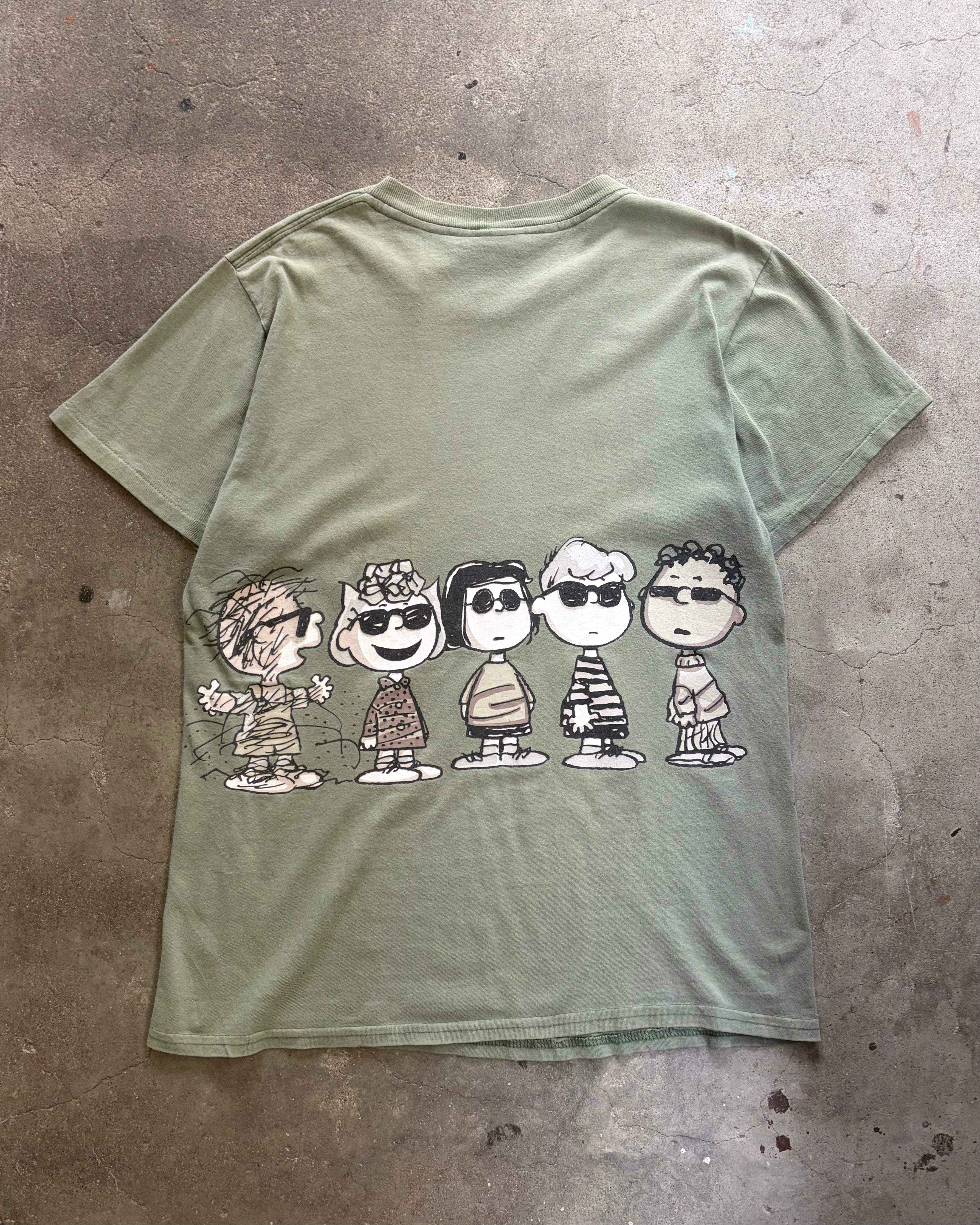 90’s PEANUTS
“SNOOPY” character t-shirt medium