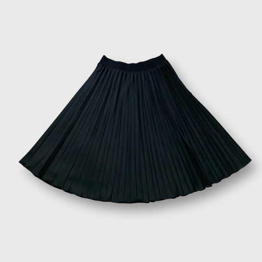 Middle length pleats skirt