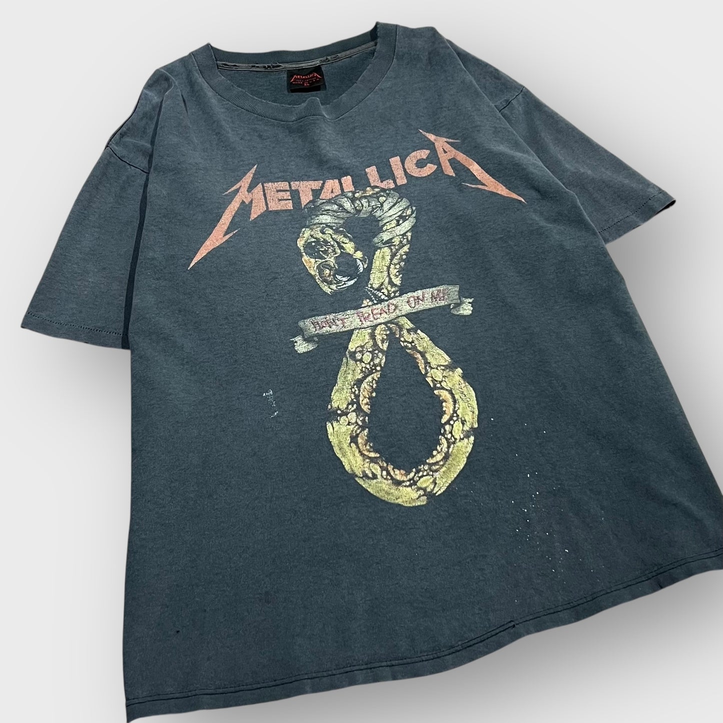 90’s METALLICA
“don't tread on me” t-shirt
