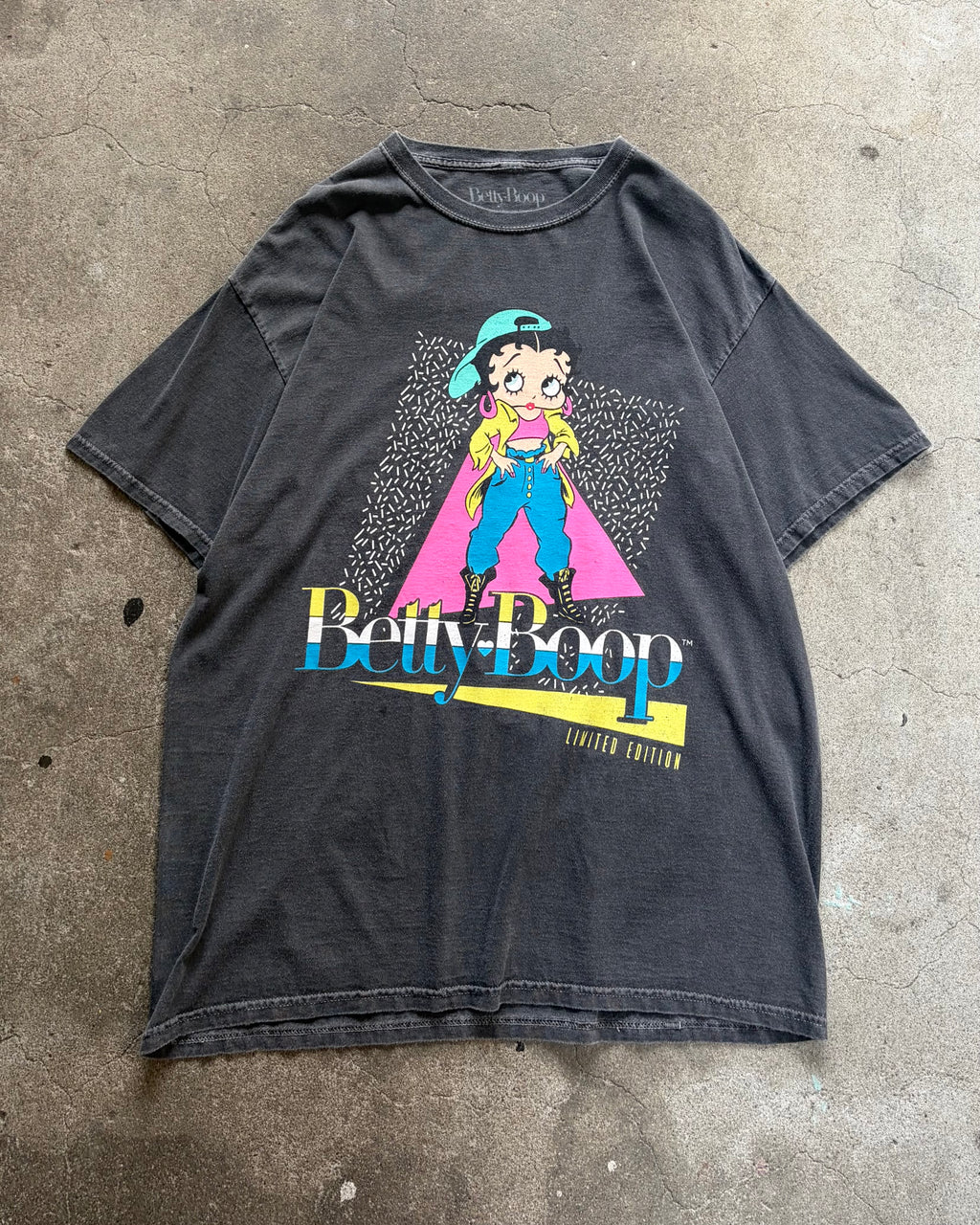 00’s “betty boop” character t-shirt large