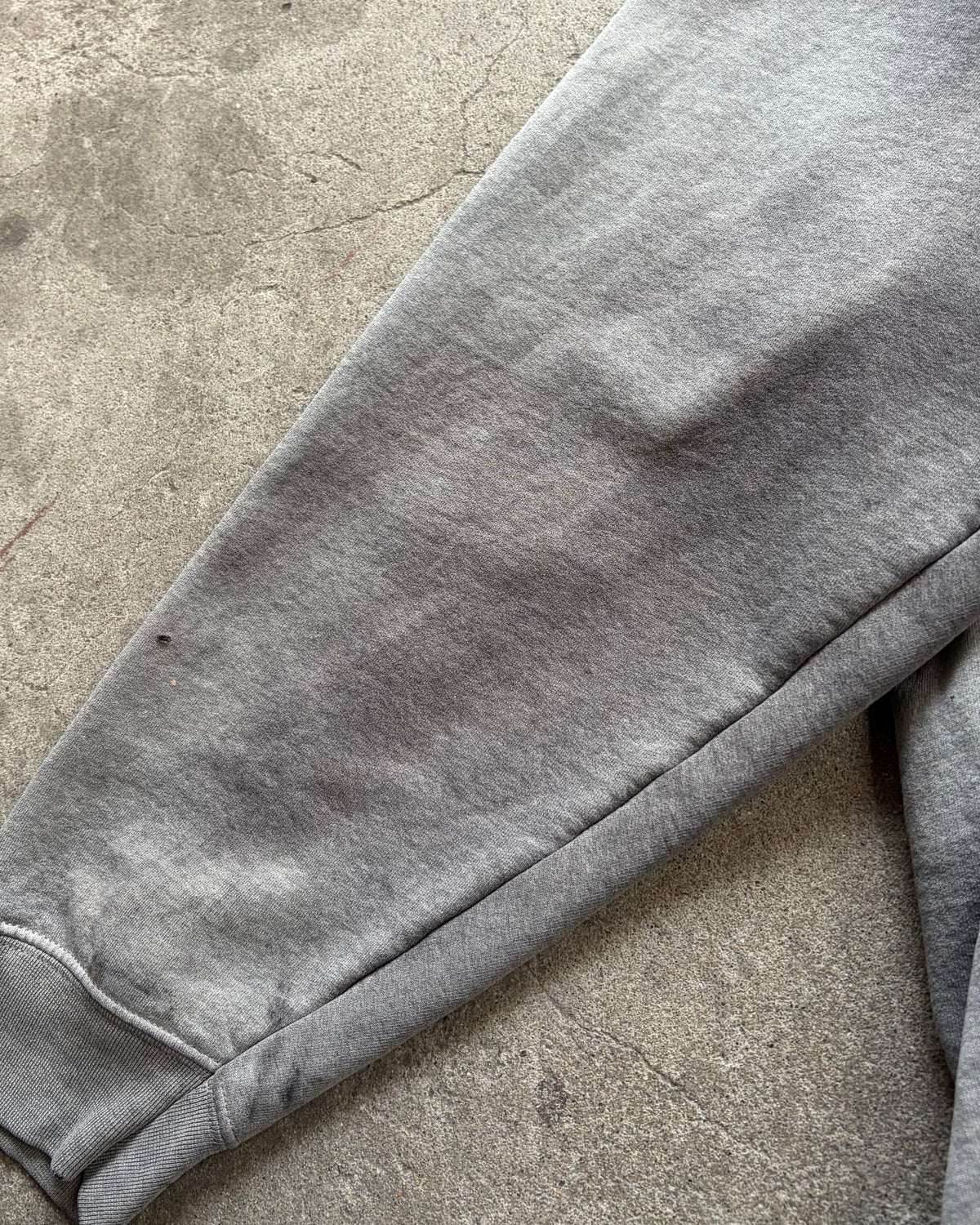 90-00’s “FOX” fade hoodie