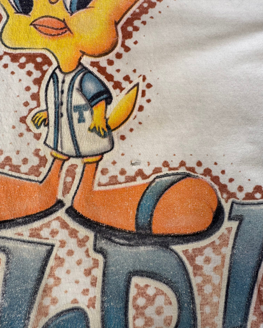90-00’s “Tweety” character t-shirt