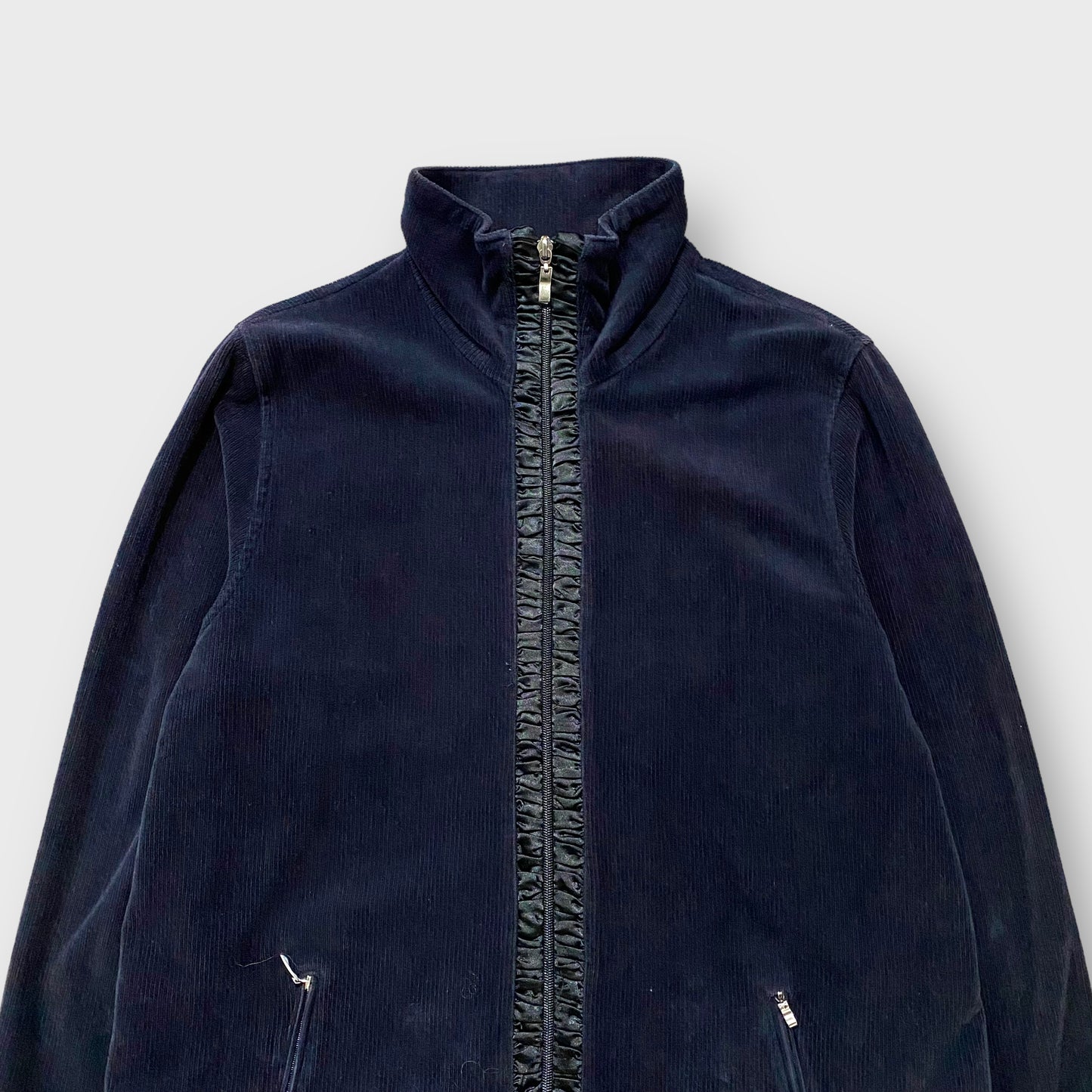 Switching high-neck jacket