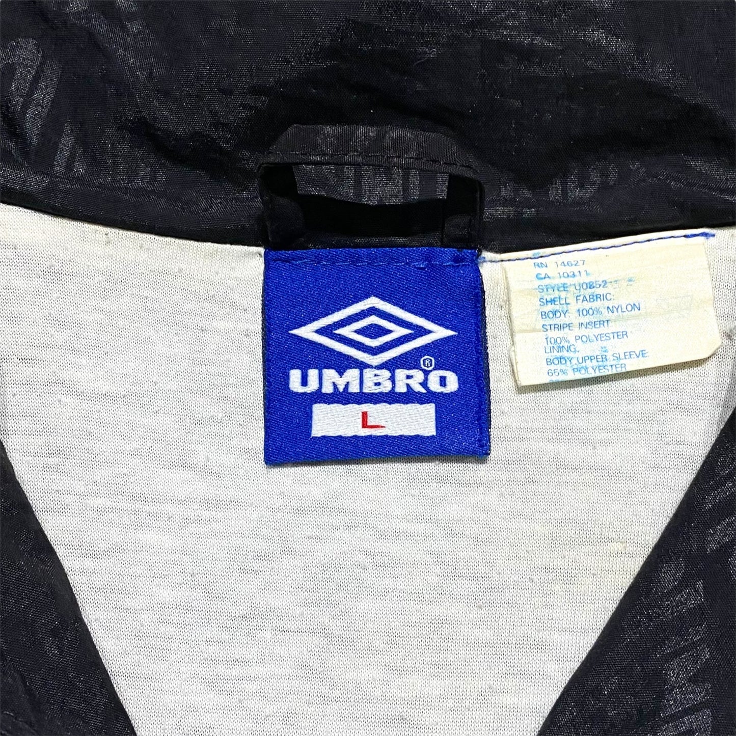 90's "umbro" Nylon jacket
