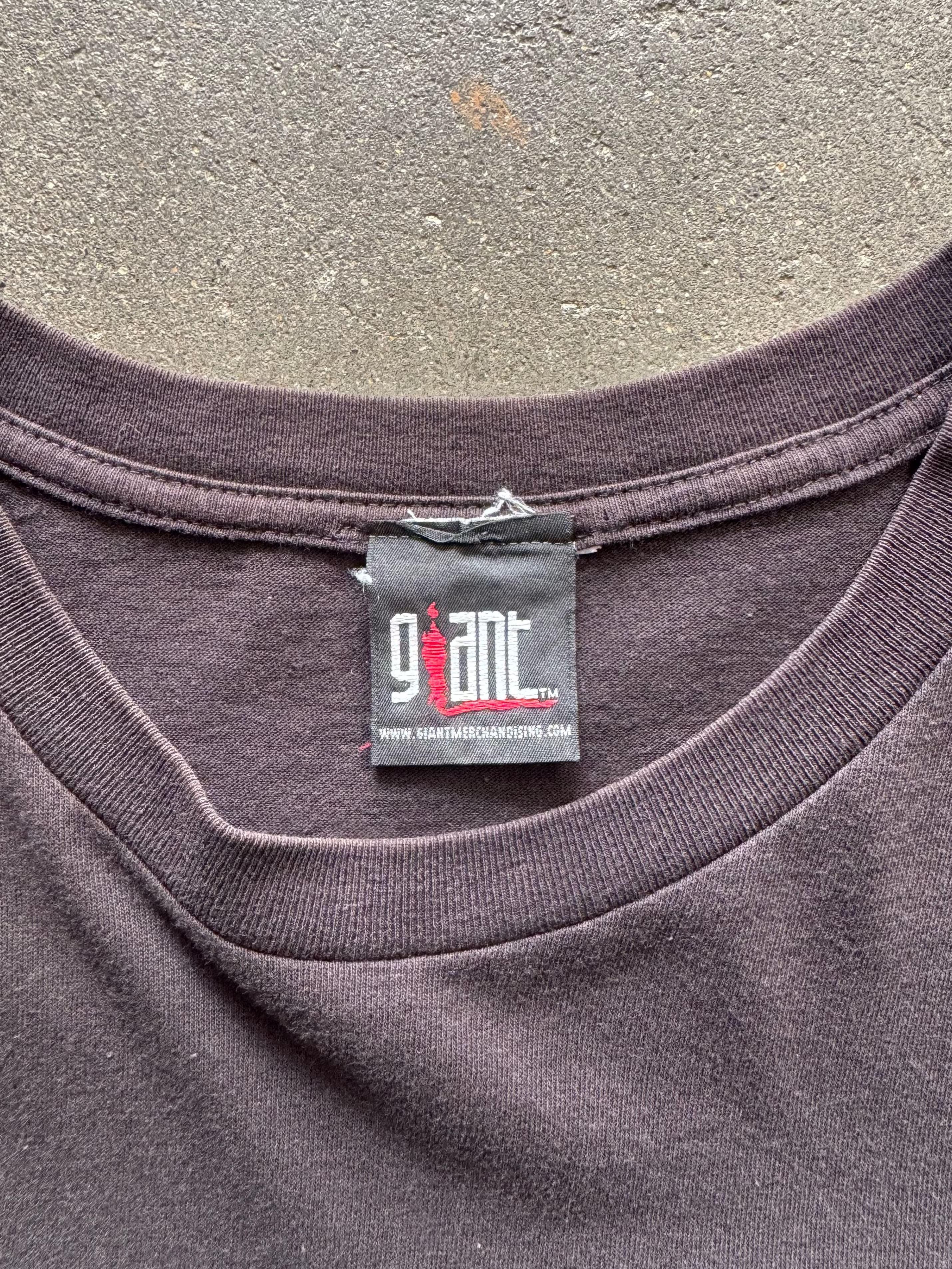 90’s “RED HOT CHILI PEPPERS”
“Californication” t-shirt